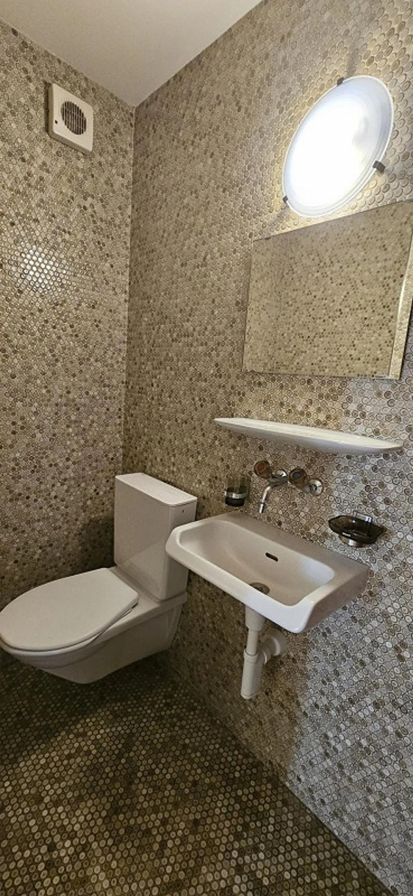 Stilvolle Wohnung in Schönenbuch - Foto 2 von 11