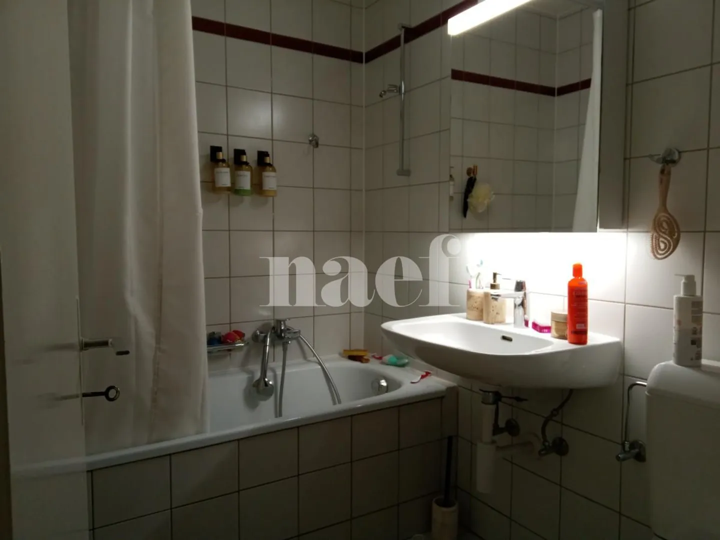 Appartement lumineux au rez-de-chaussée - Photo 5 sur 6