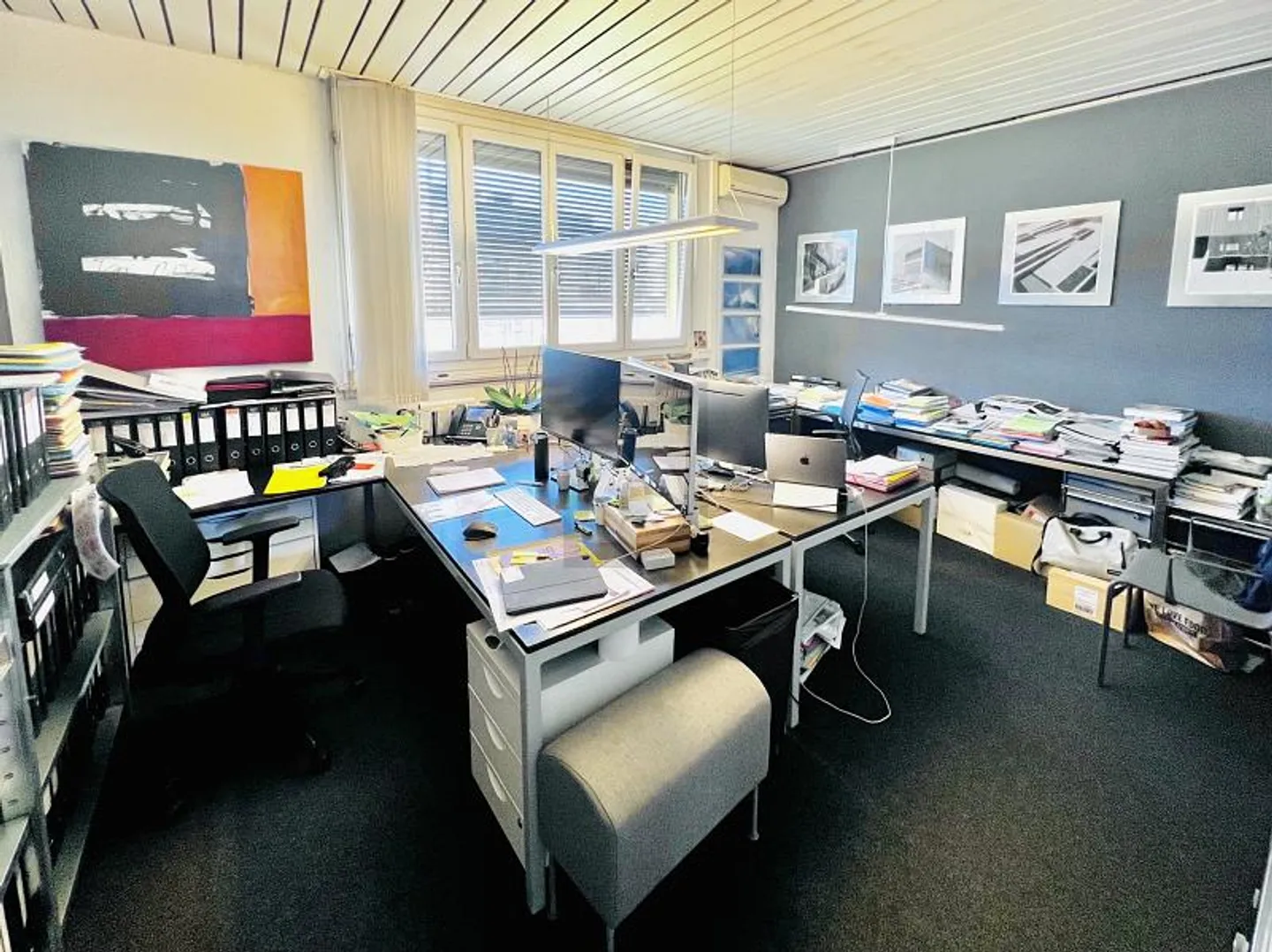 SPACE FULL OF CHARACTER & INSPIRING - Photo 3 of 5