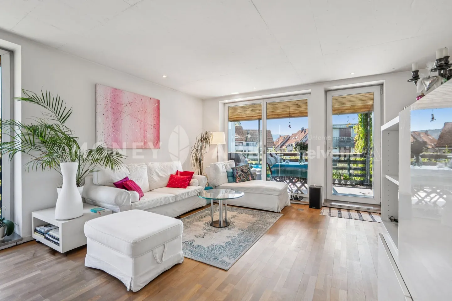 Grosszügige Wohnung mit Perspektive - zwei Einheiten, rentable Nutzung - Foto 2 von 6