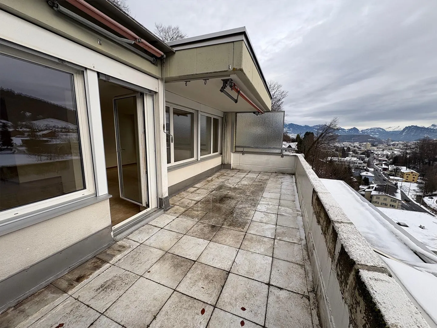 3.5 Room Apartment with Best View - Photo 2 of 10