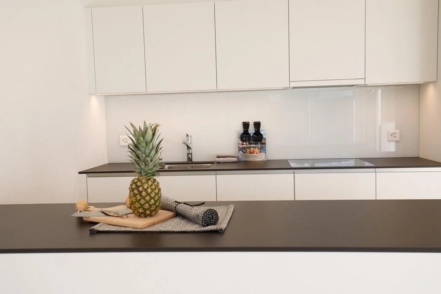 Modern and Beautiful Living in Wabern! - Photo 3 of 6