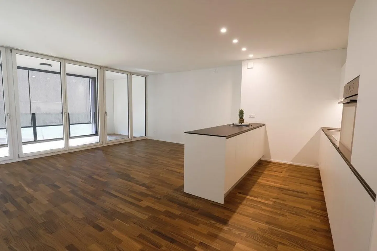 Modern and Beautiful Living in Wabern! - Photo 4 of 6
