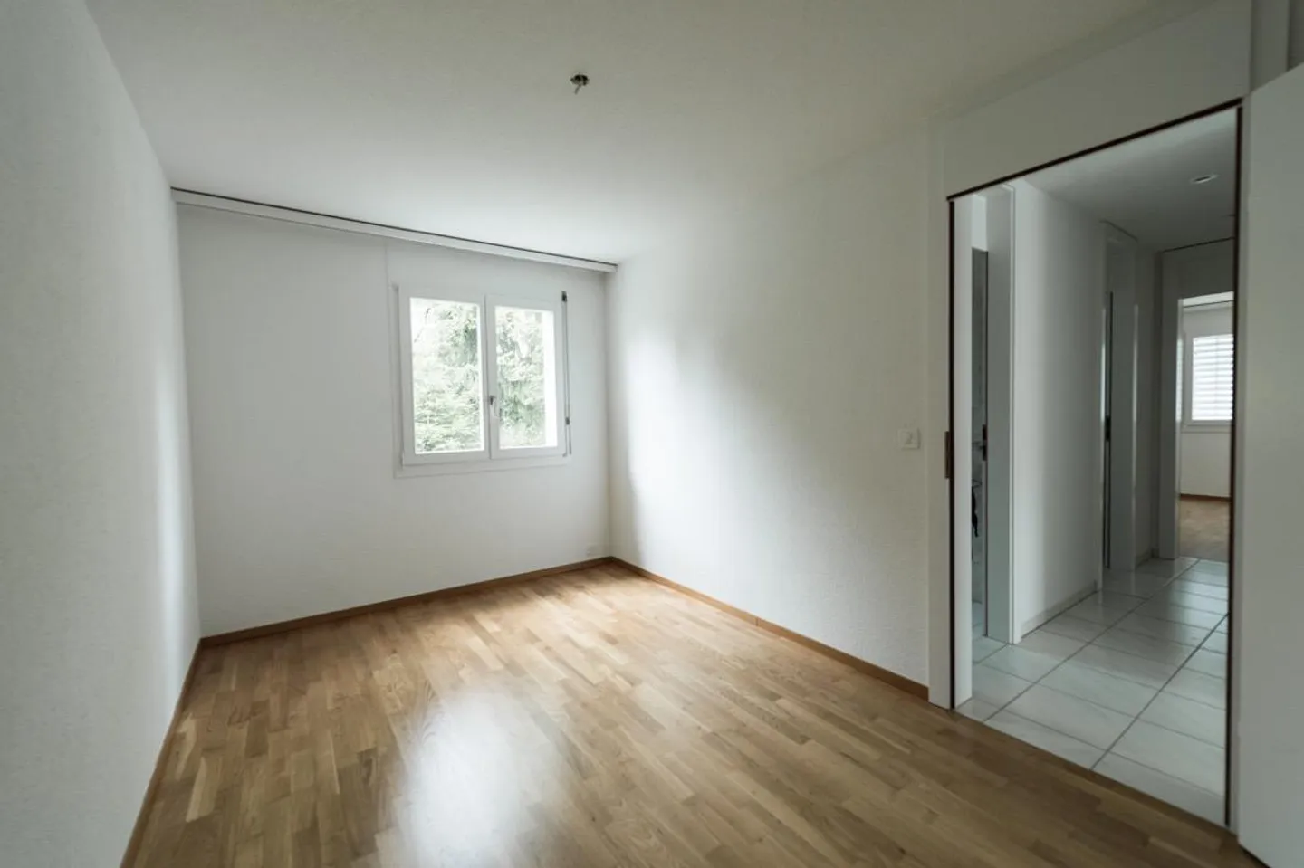 Bright 4.5-room apartment with fireplace - Photo 4 of 5