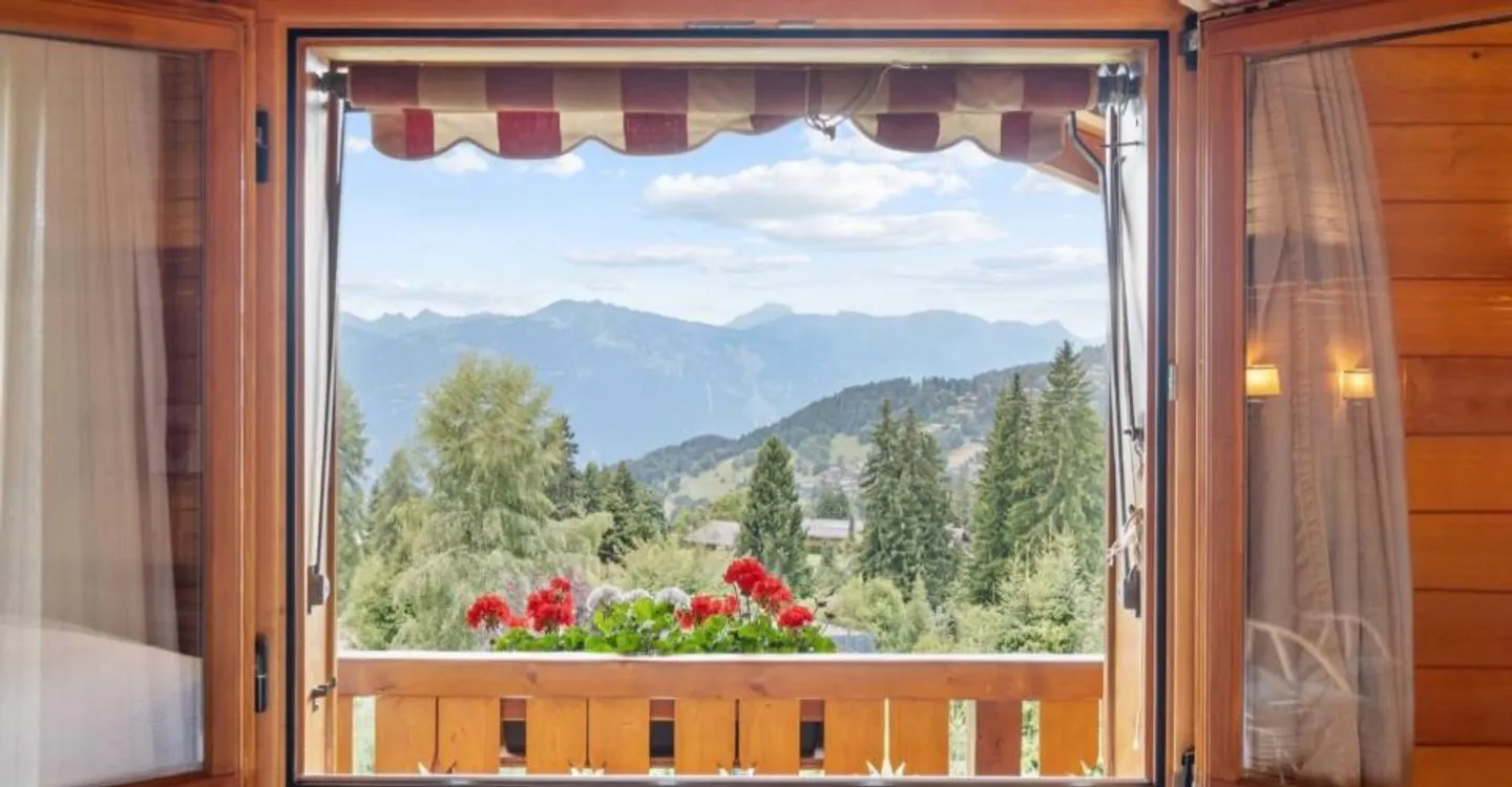 In the highly sought-after Domaine de la Forêt, vast exceptional property - Photo 9 of 13