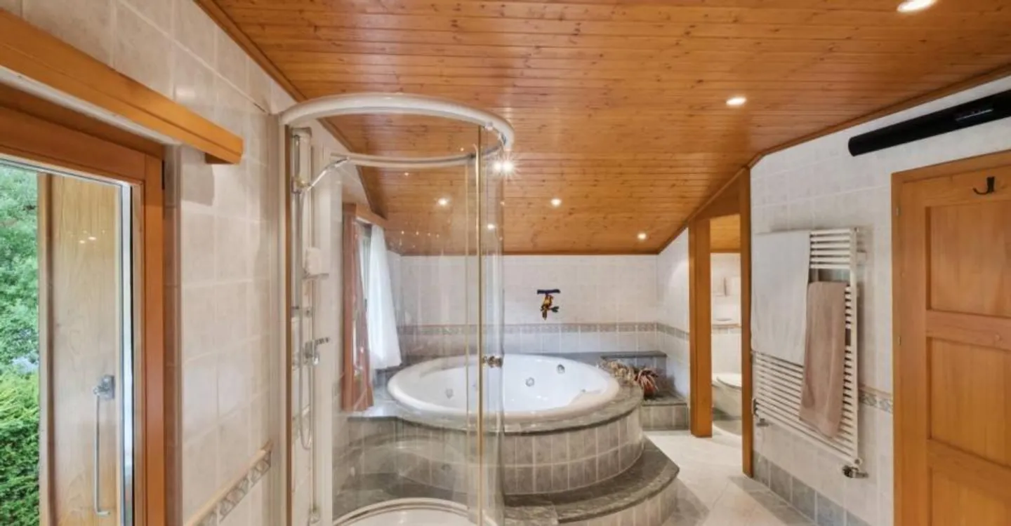 In the highly sought-after Domaine de la Forêt, vast exceptional property - Photo 12 of 13