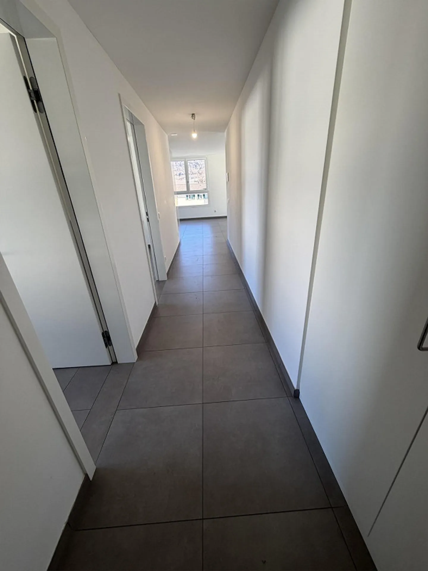 Appartamento Moderno con Vista - Foto 4 di 16