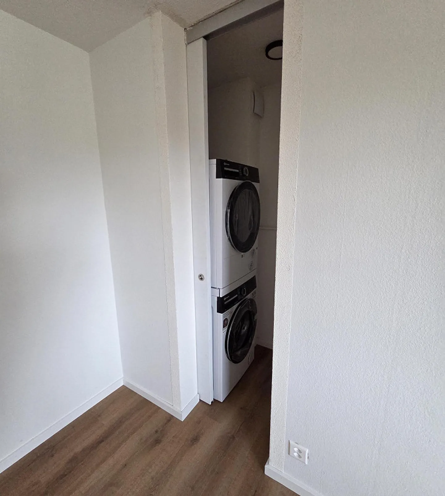 Completely renovated 3½-room apartment in Hünenberg - Photo 6 of 9