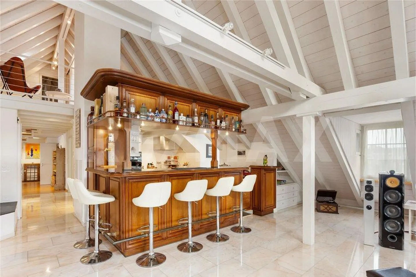 Duplex for sale - Photo 1 of 13