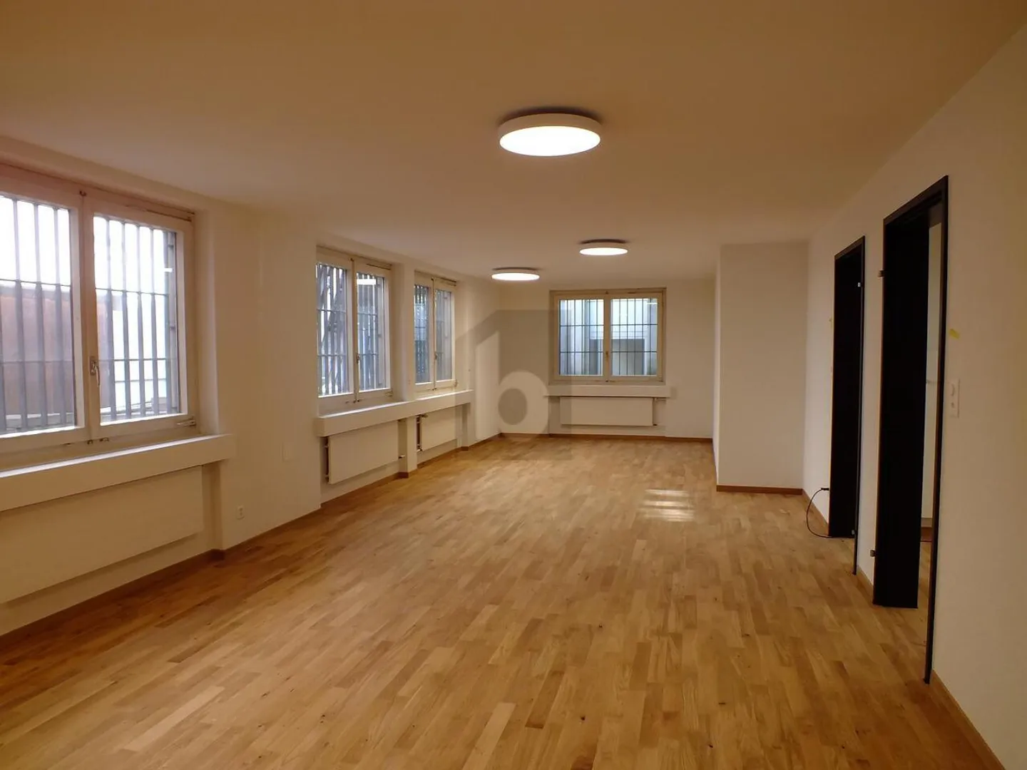 Duplex for sale - Photo 1 of 6