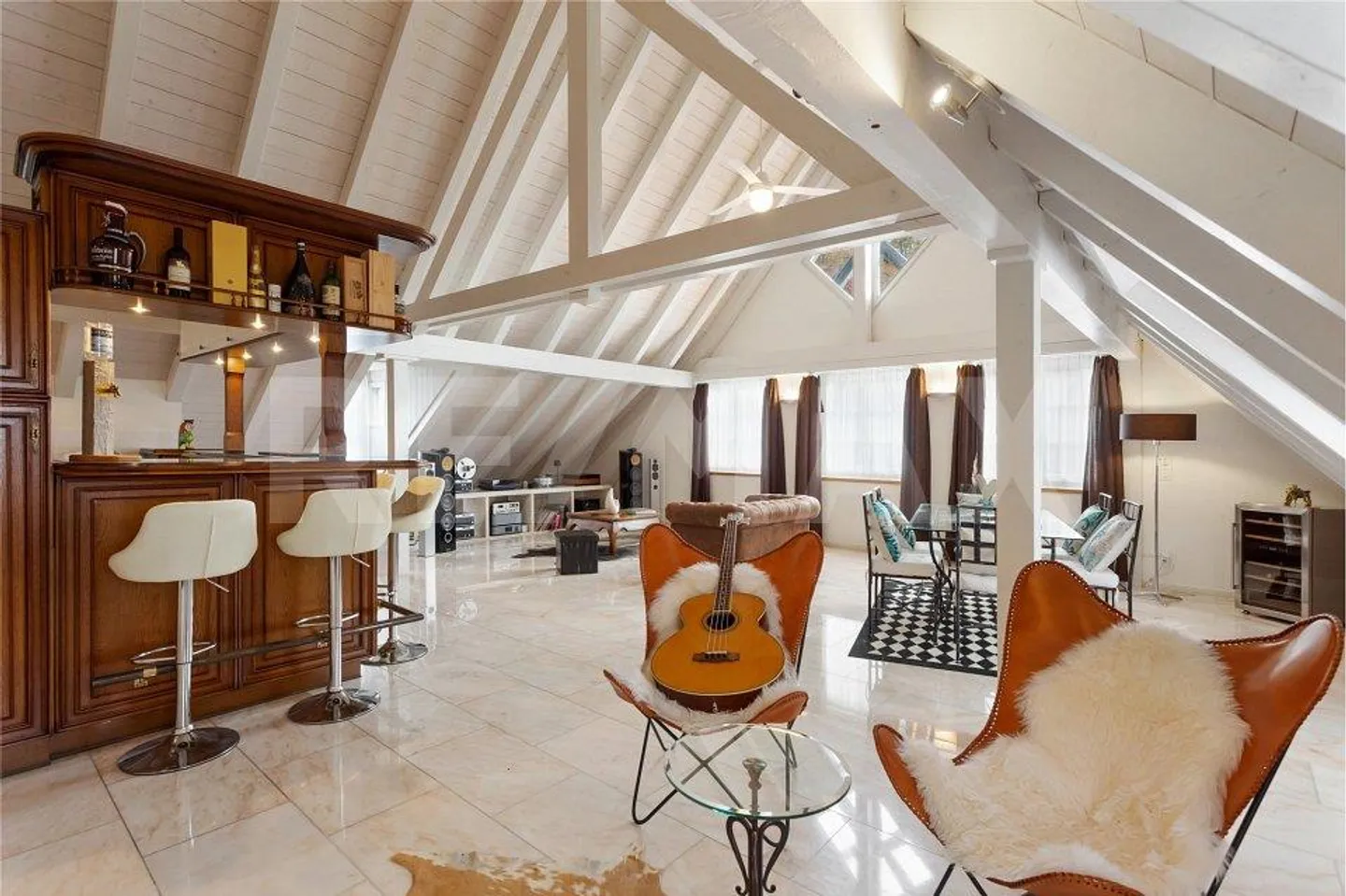 Duplex for sale - Photo 7 of 13