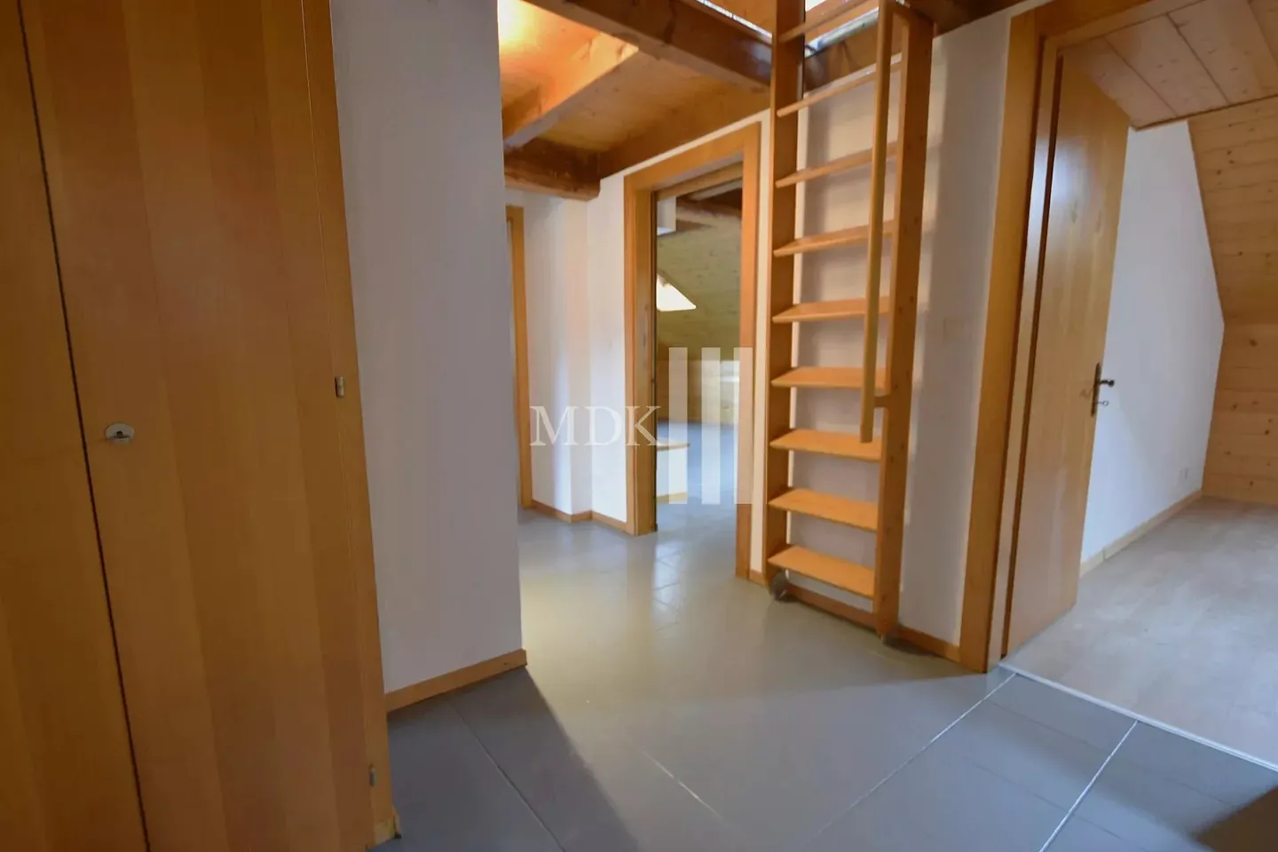 Appartement à louer - Photo 2 sur 17