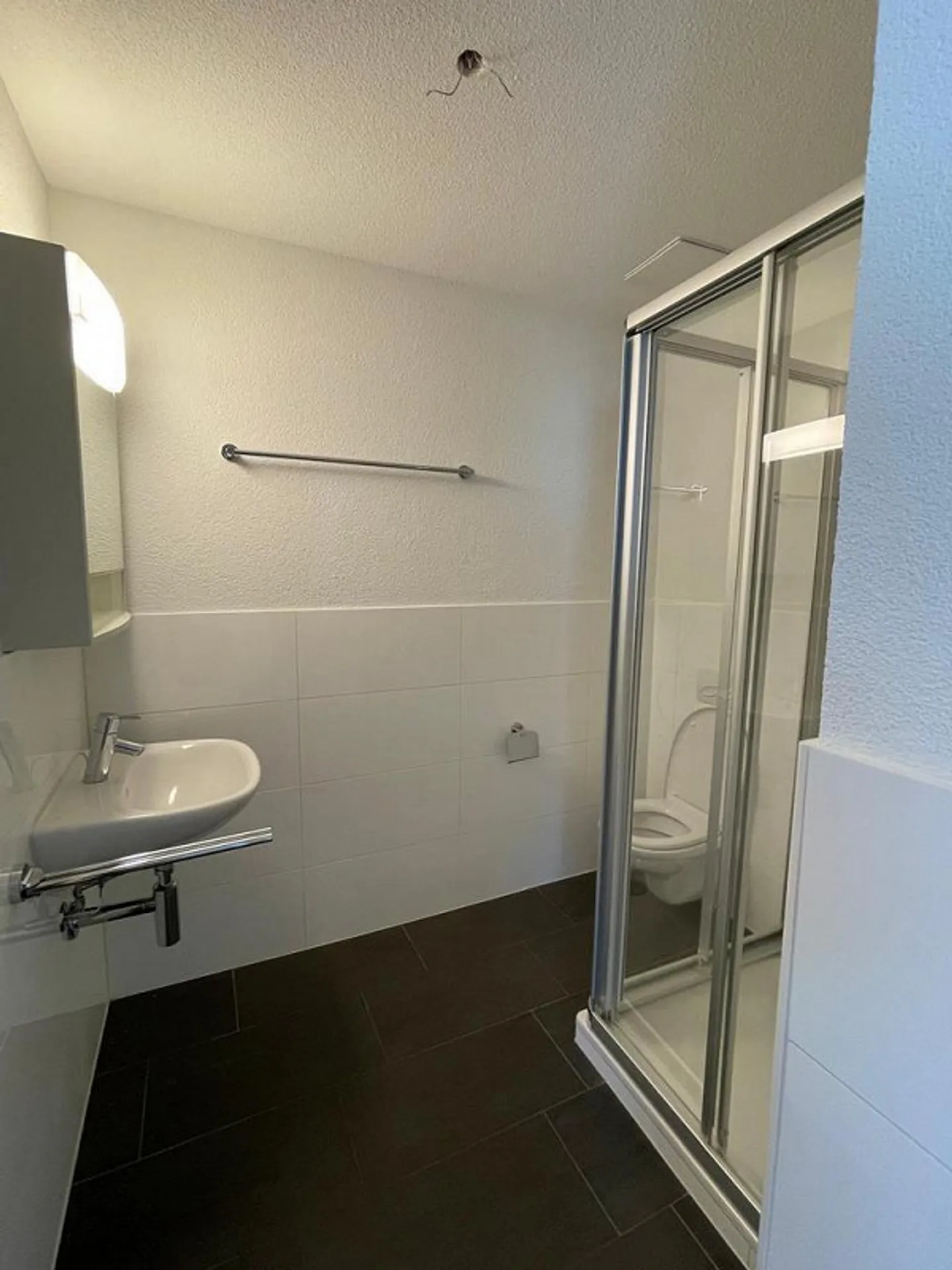 Modern apartment for rent - Photo 4 of 9