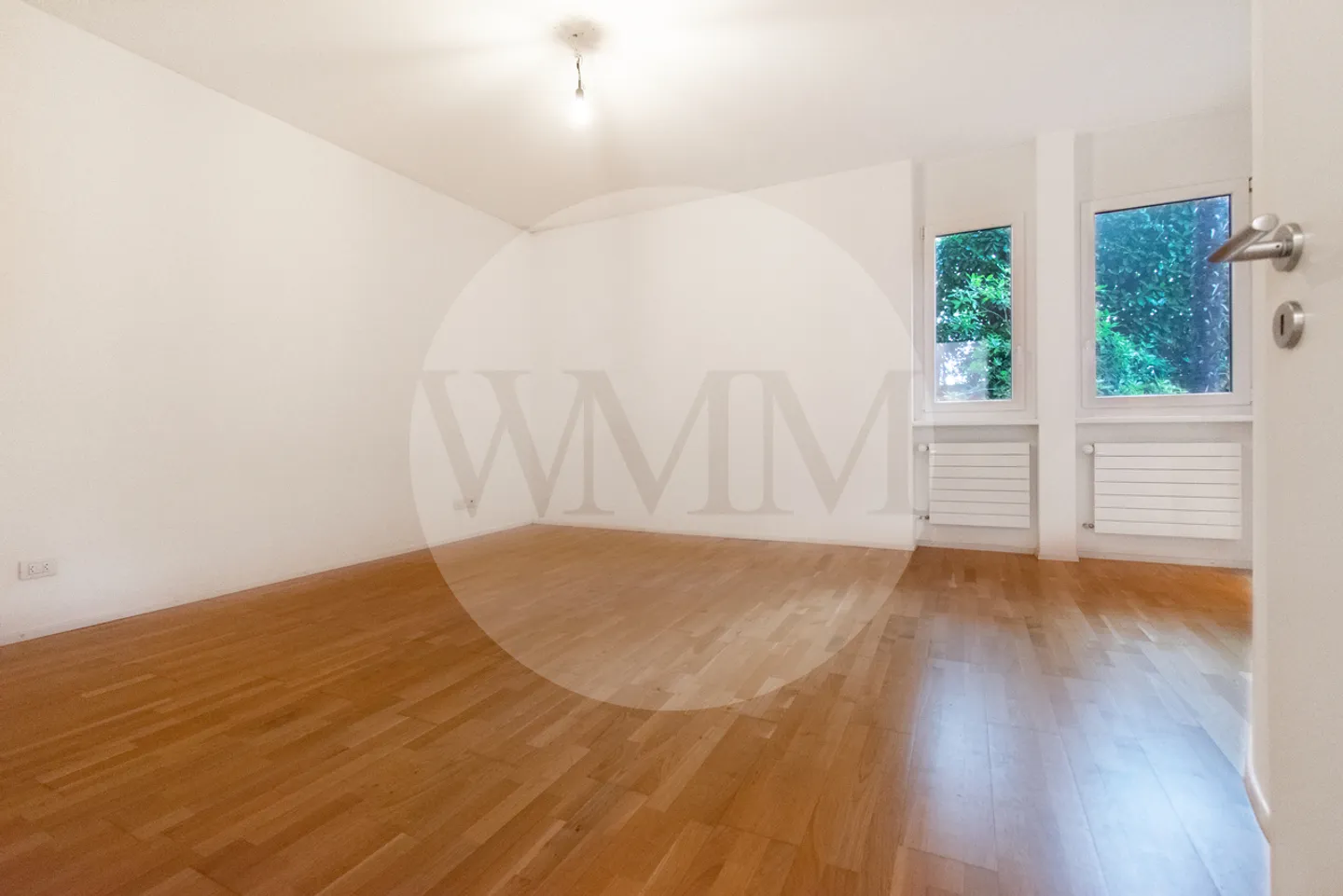 REFINED 5-ROOM APARTMENT WITH TERRACE AND PRIVATE GARDEN - Photo 5 of 12