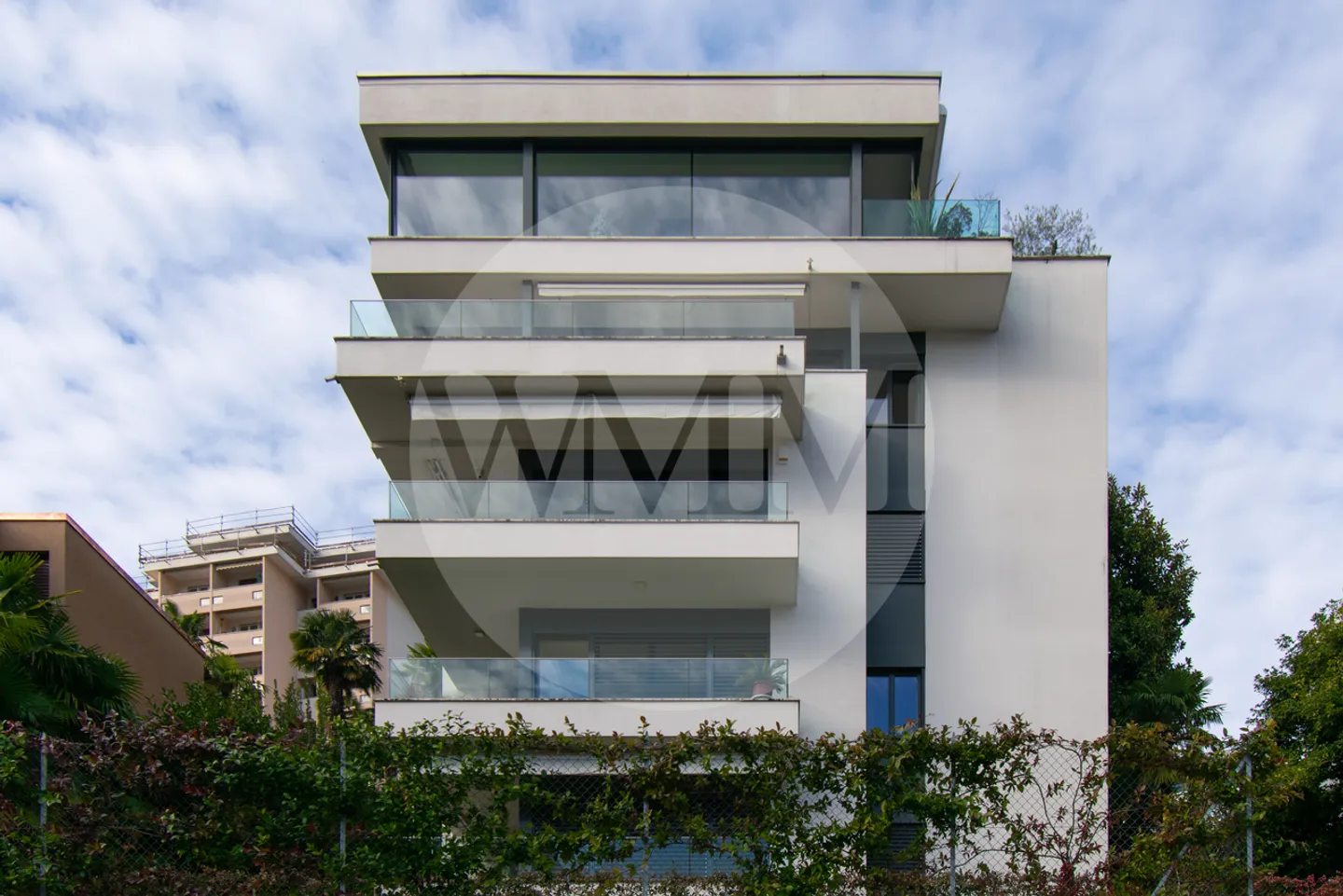 REFINED 5-ROOM APARTMENT WITH TERRACE AND PRIVATE GARDEN - Photo 12 of 12