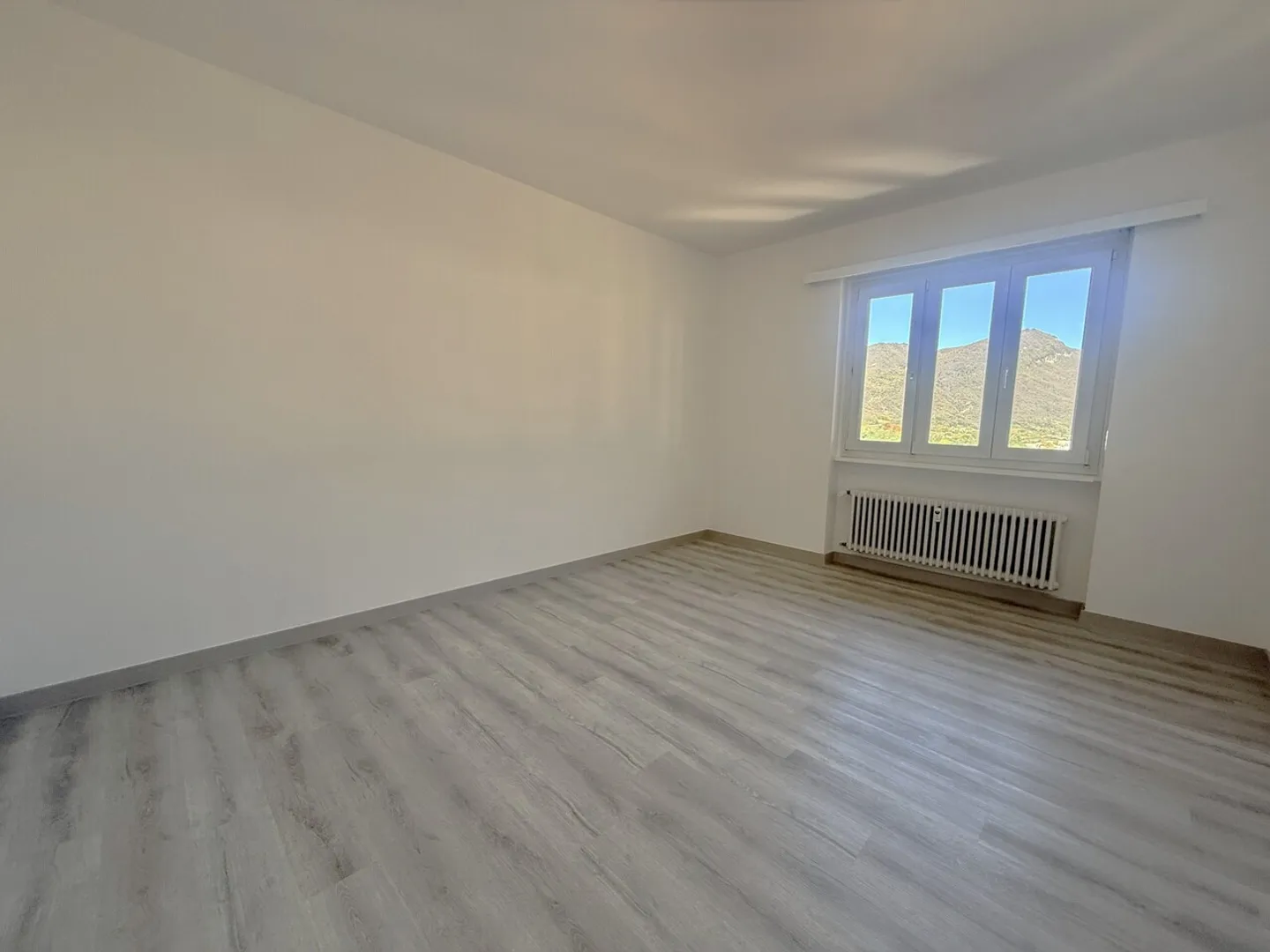 Apartment for rent - Photo 2 of 10