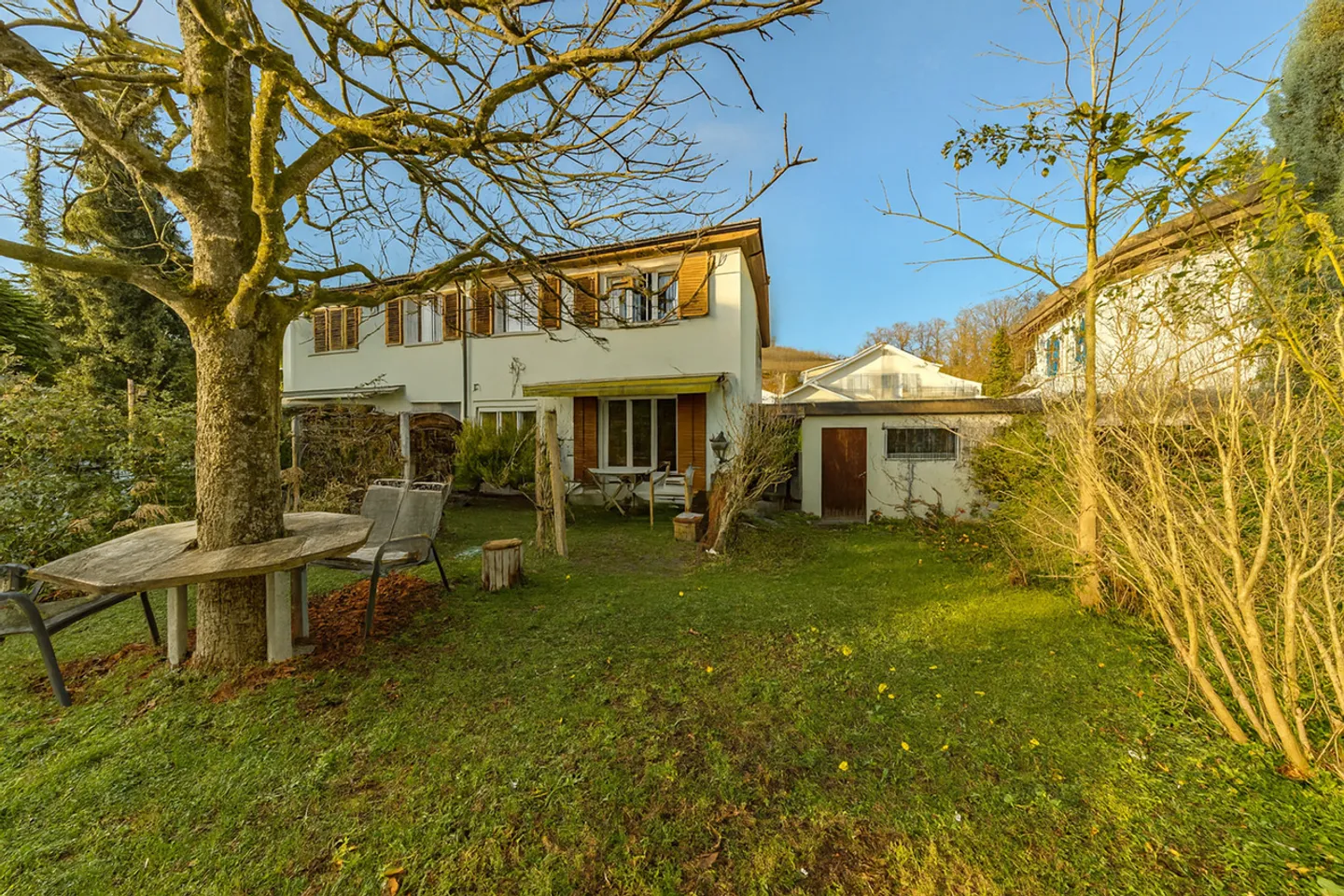 Erschwingliches Zuhause mit idyllischem Garten - Foto 2 von 8