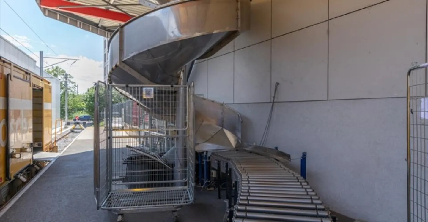 Deposito - Foto 4 di 13