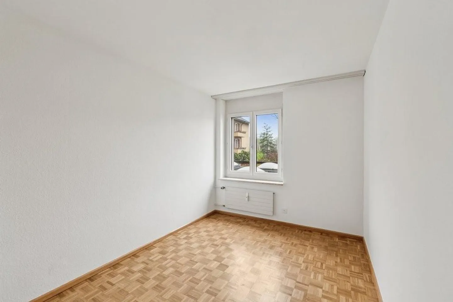 Living in the Heart of Birsfelden - Photo 9 of 11