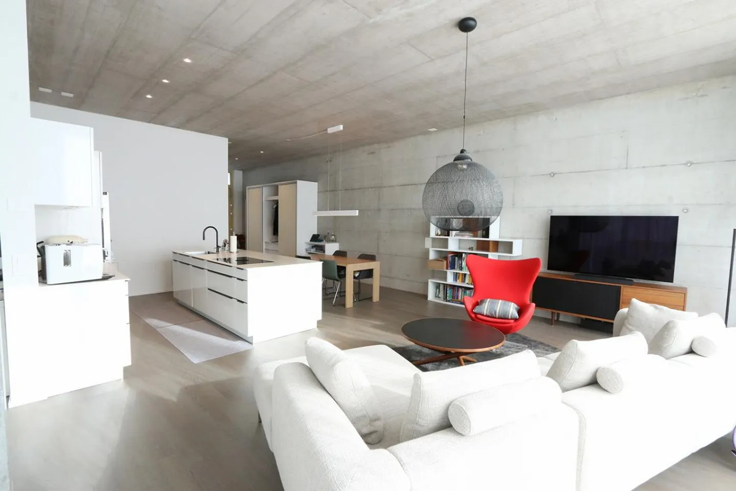 Urbanes Wohnen mit Charakter  und einzigartigem Raumgefühl - Foto 3 von 14