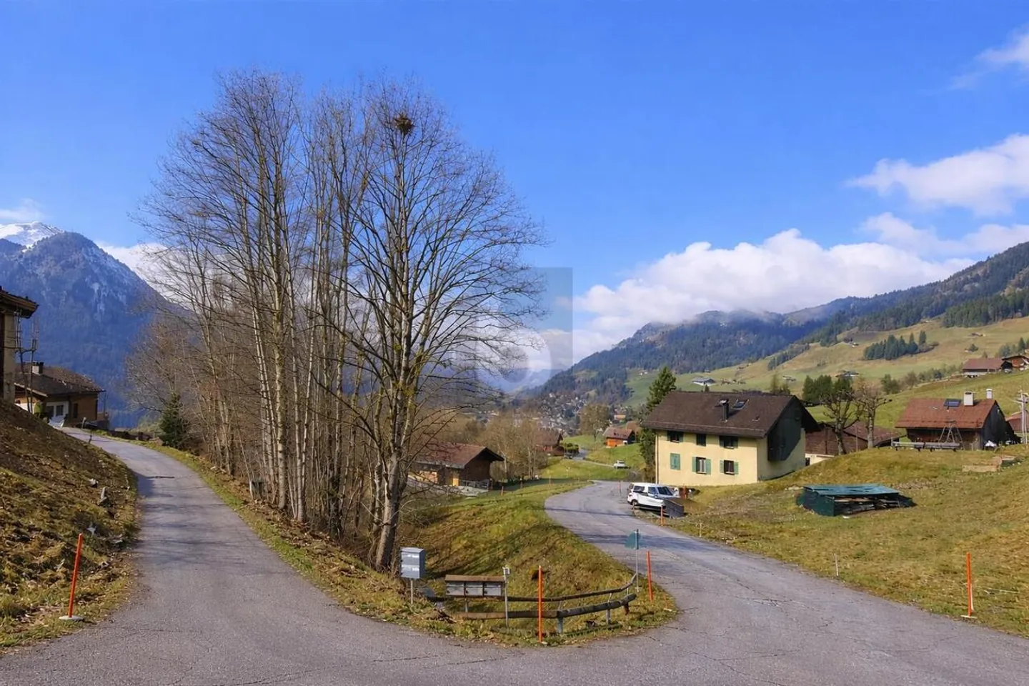 Chalet affascinante da ristrutturare - Foto 2 di 6