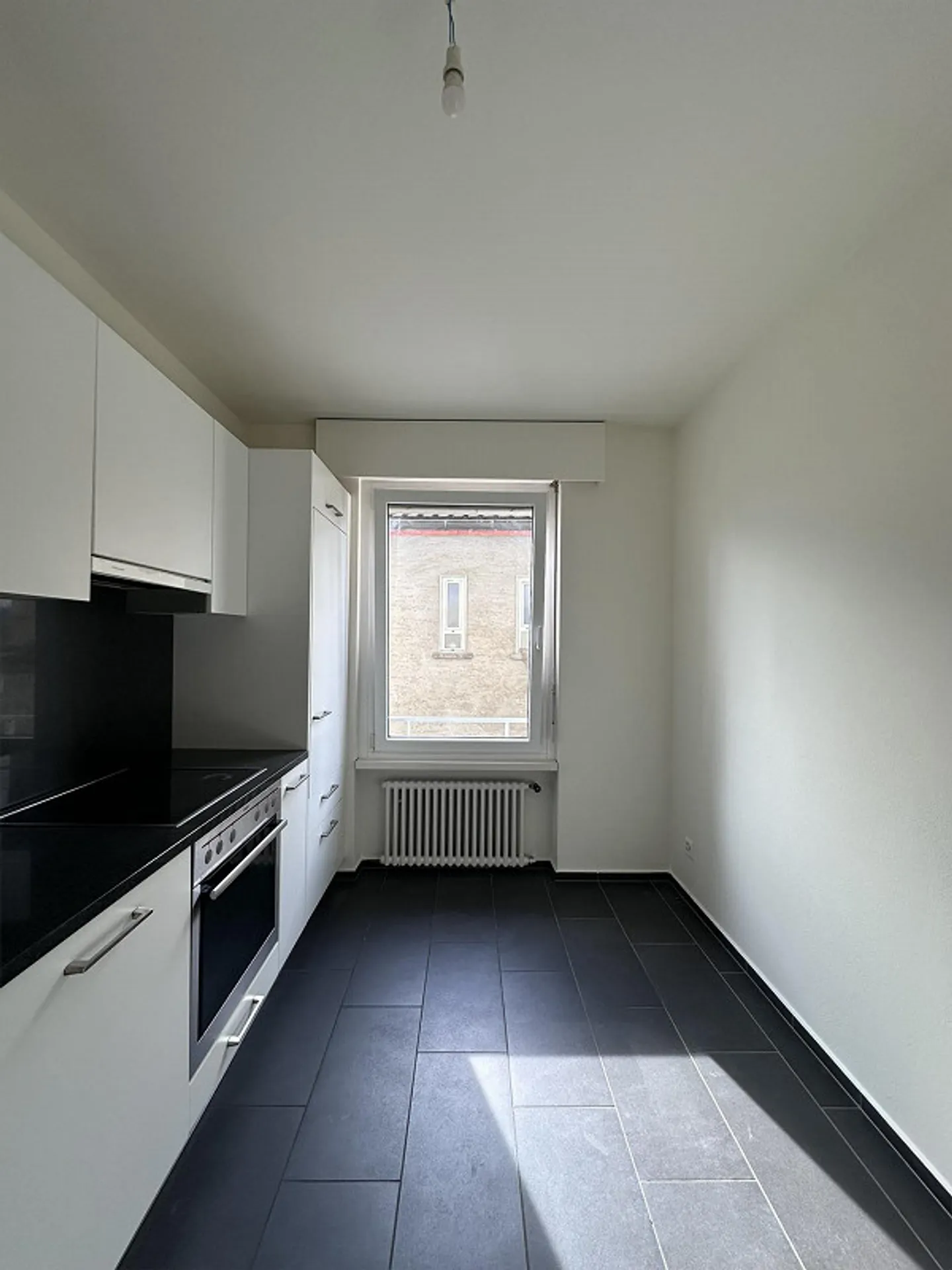 2 ½ Rooms with Lake View in Muralto - Photo 11 of 19