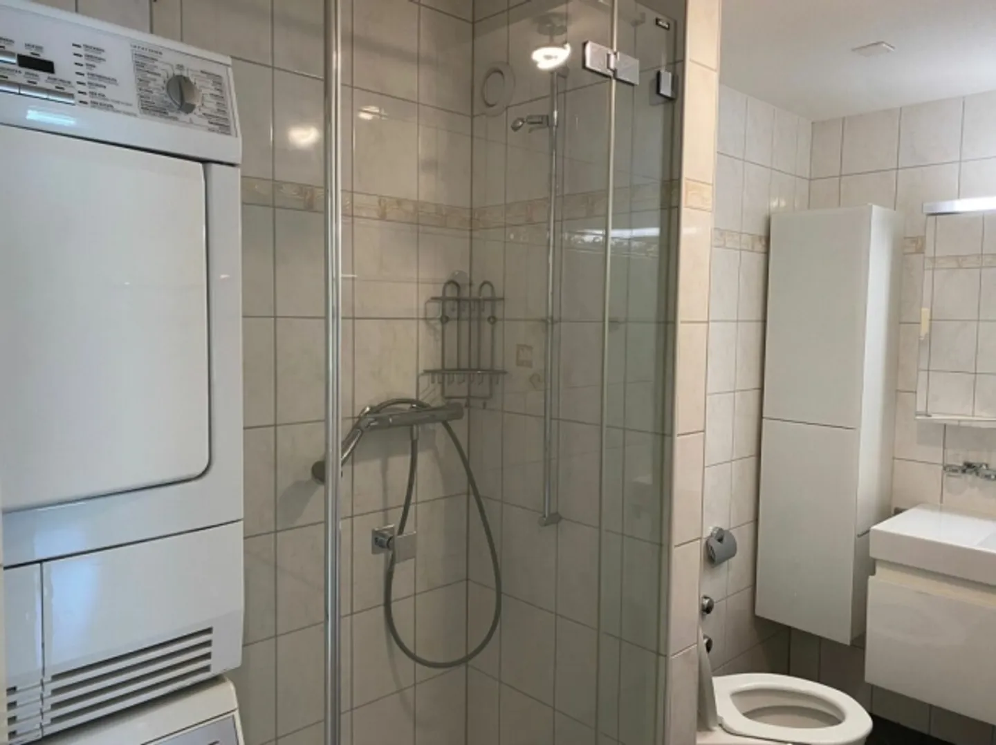 «Helle 4.5 Zimmer Wohnung mit sehr guten Anschlüssen» - Foto 8 von 8