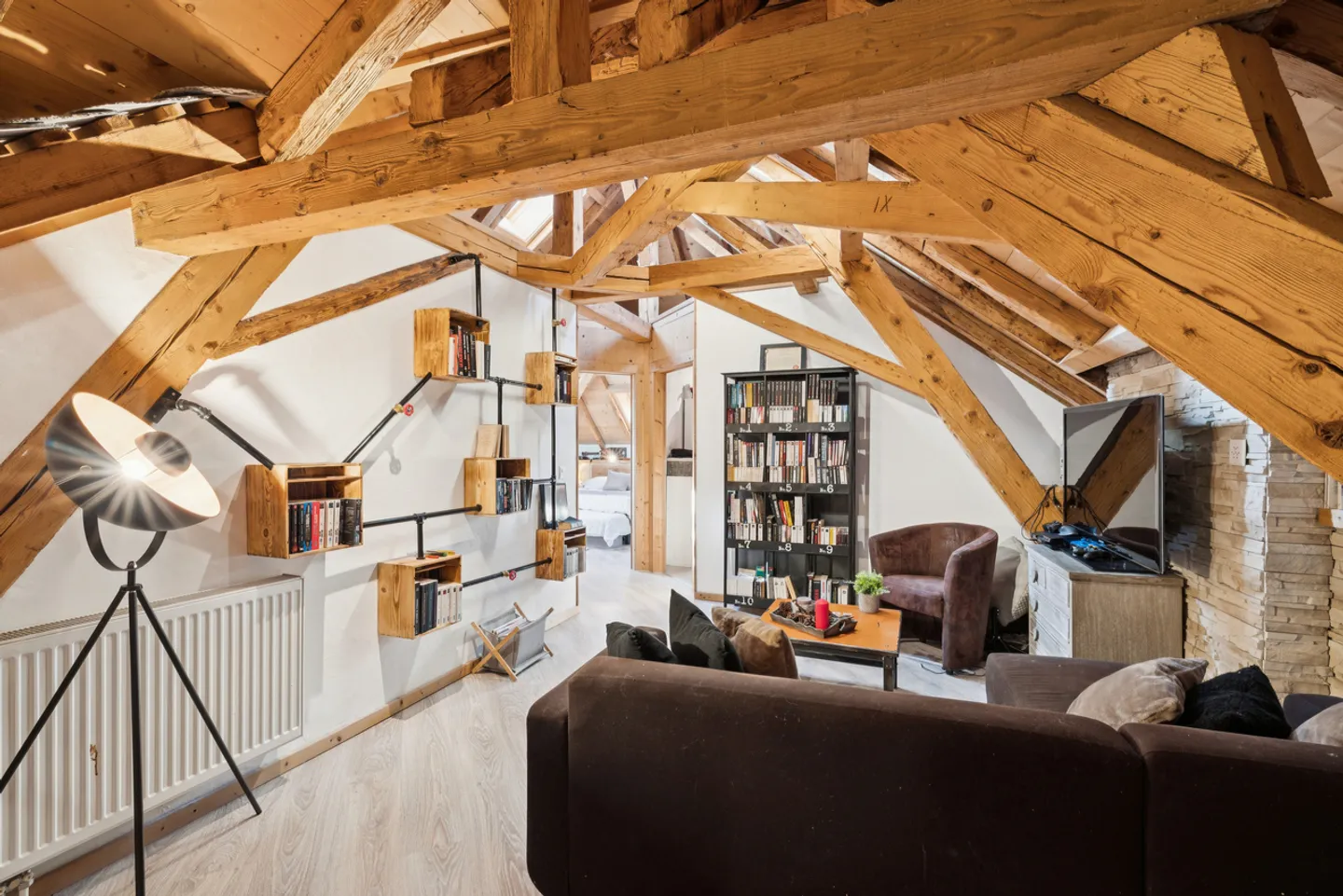 5.5-room "coup de coeur" apartment with 60m2 terrace - Photo 9 of 12