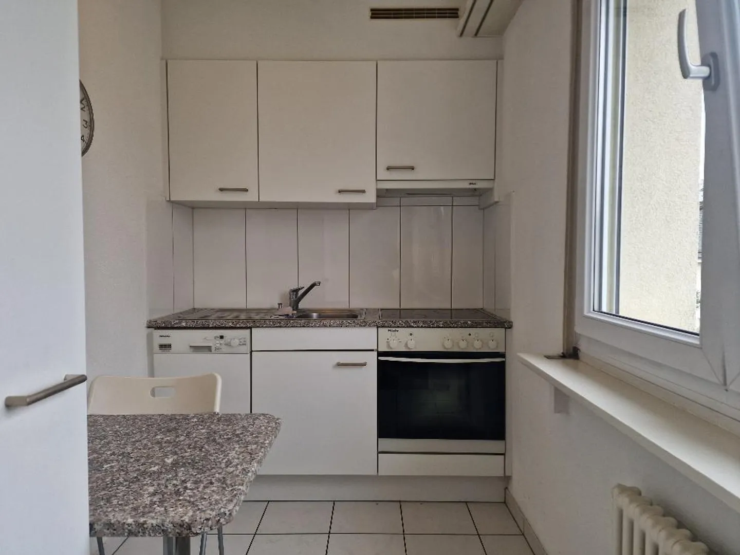 Studio apartment near Kleinbasel Rhine bank - Photo 5 of 6