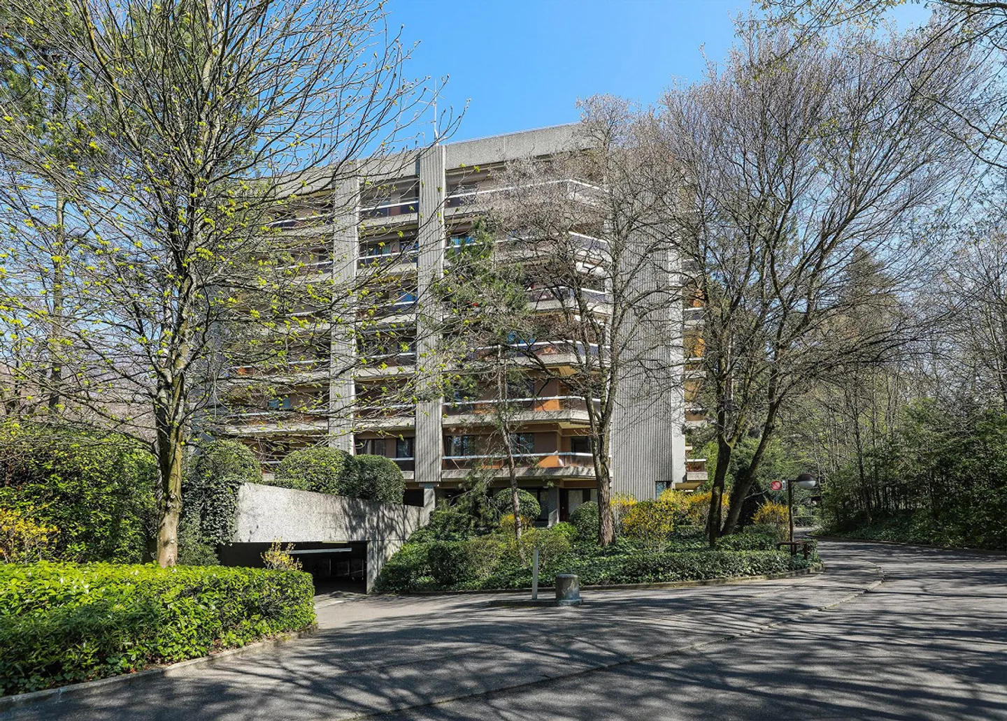 Double box near Eaux-Vives - Photo 1 of 1