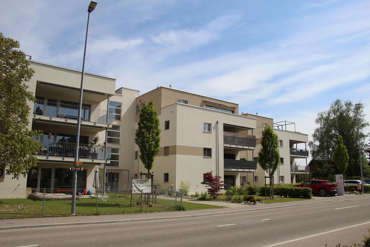 Modern, bright 3.5-room apartment in the center of Diessenhofen - Photo 1 of 13