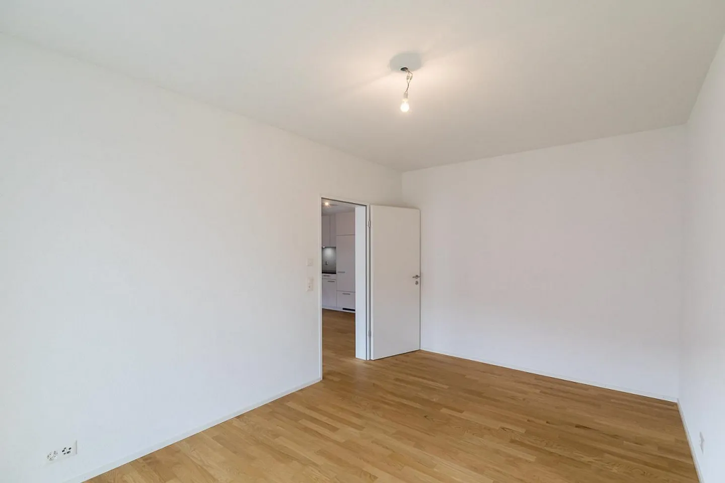 Appartamento moderno di 3,5 locali luminoso alla stazione di Lenzburg - Foto 3 di 6