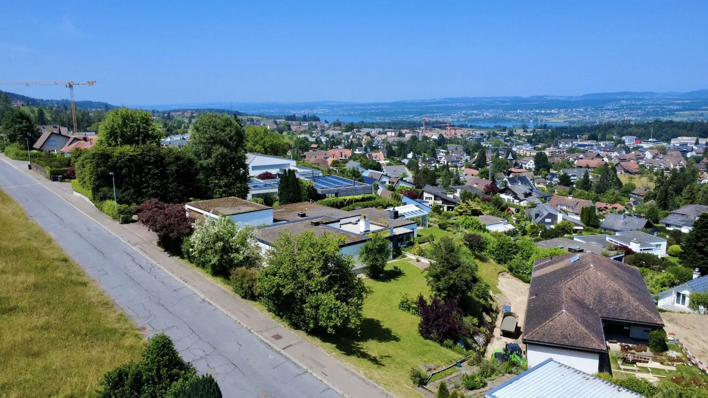Una casa da sogno con vista 6,5 camere casa a schiera con grande terreno a Egg vicino a Zurigo - Foto 1 di 18