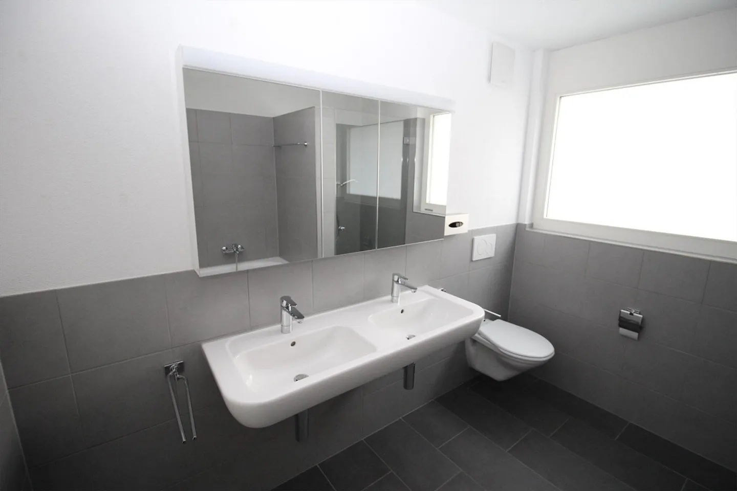 Modern, bright 3.5-room apartment in the center of Diessenhofen - Photo 8 of 13