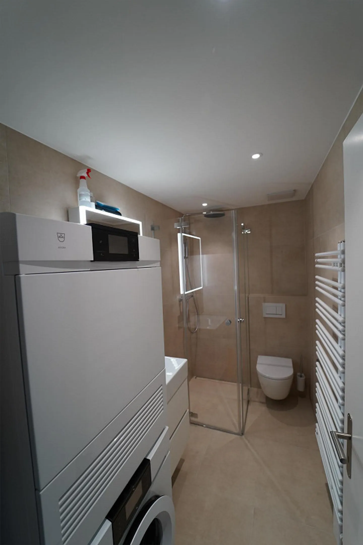 Completely renovated 4.5-room apartment in a central location in Zug - Photo 5 of 7