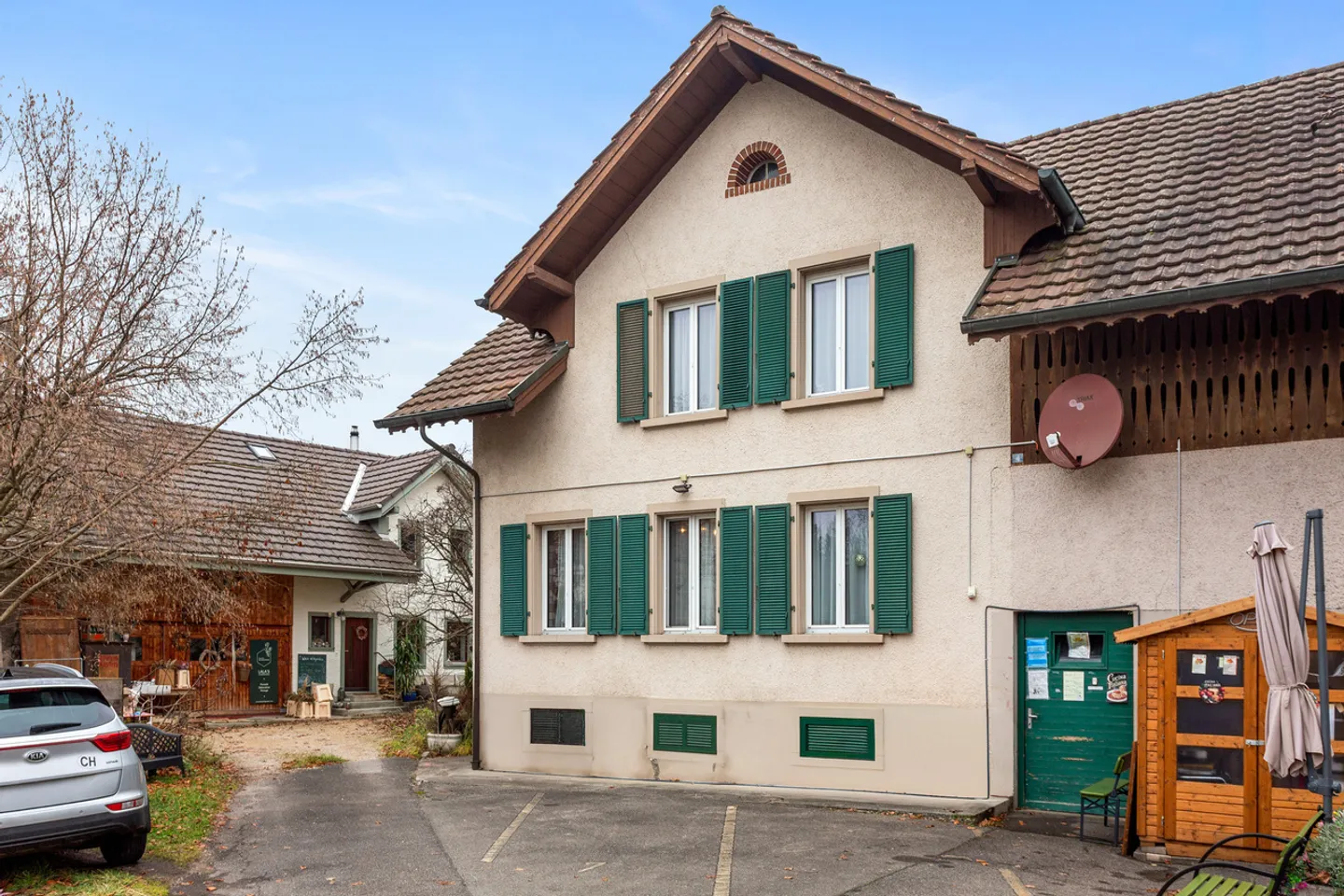 Für Handwerker: Grosses Wohnhaus mit viel Platz - Foto 7 von 8