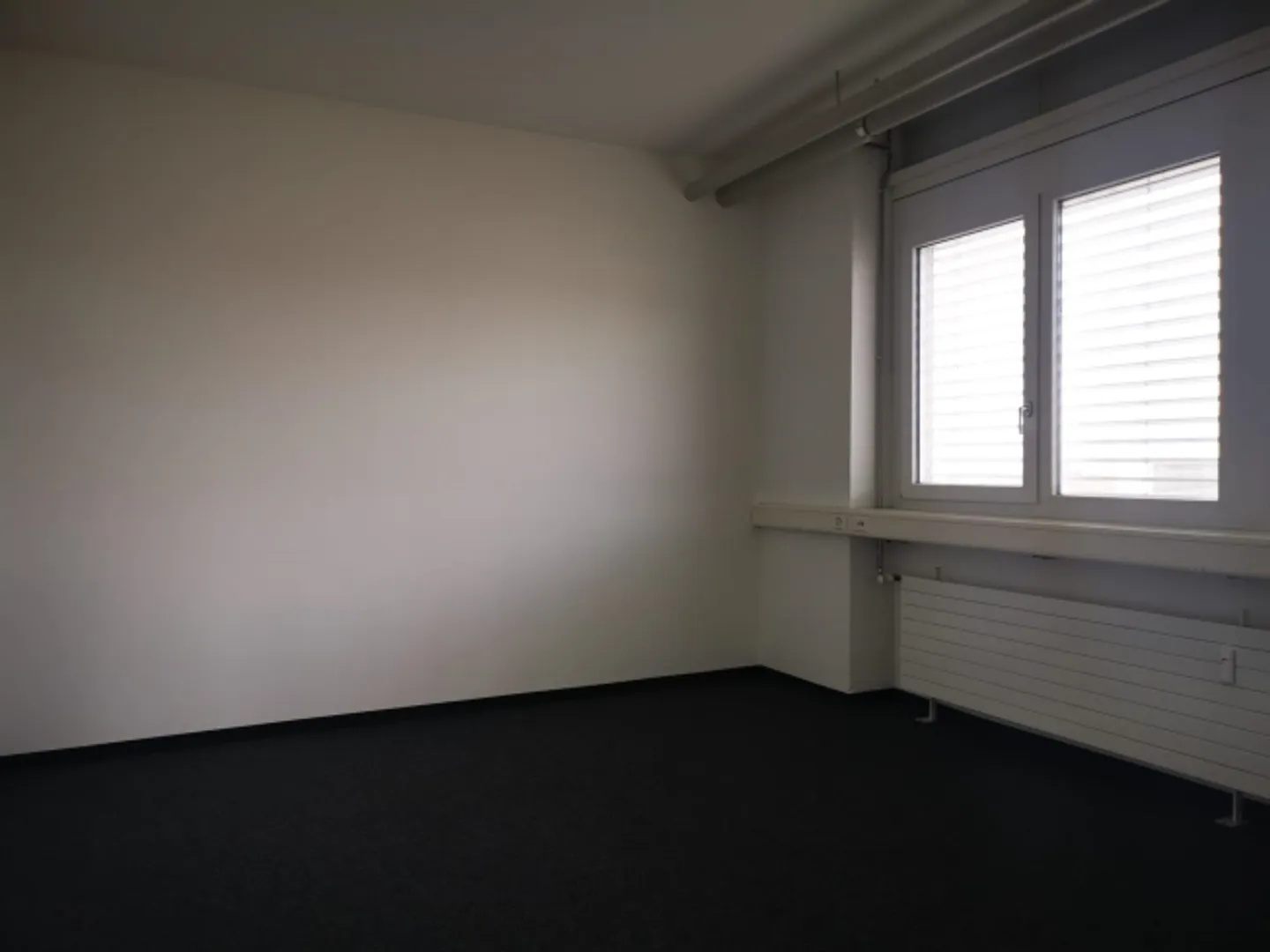 Bureau à louer - Photo 2 sur 10