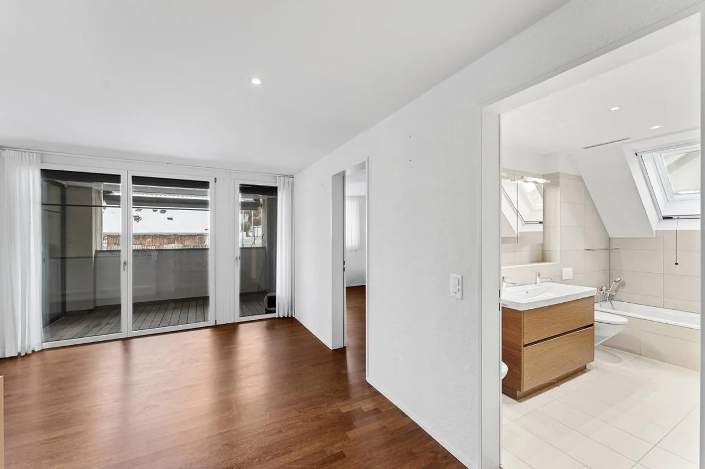 Bella appartamento di 4.5 stanze al 2° piano in un ambiente rurale - Foto 9 di 26