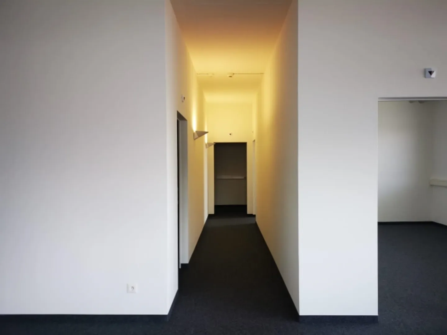 Bureau à louer - Photo 9 sur 10