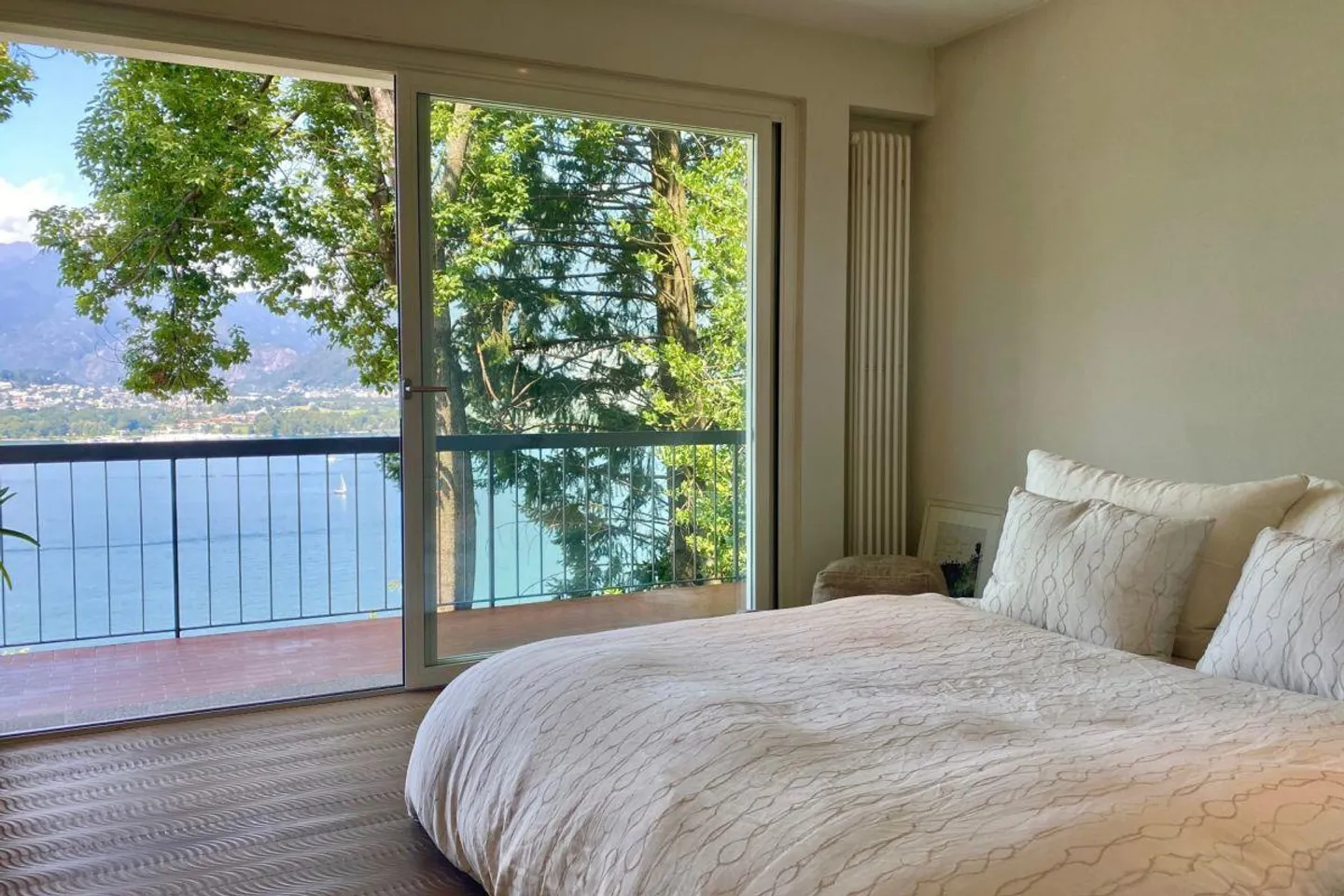 Villa exclusive avec vue panoramique sur le lac à 180° et une intimité absolue - Photo 27 sur 30