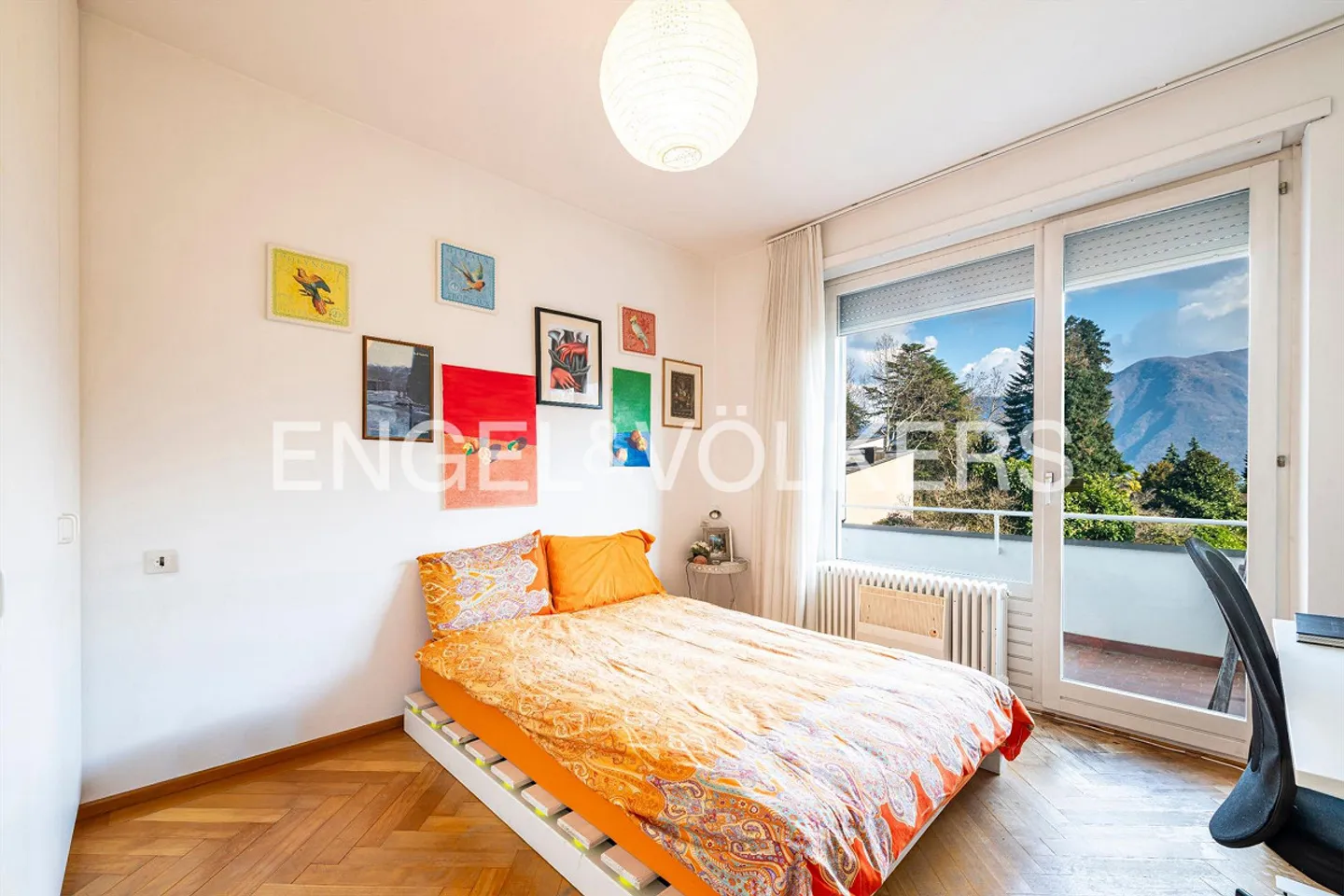 Unabhängige Villa mit Potenzial - Foto 9 von 12