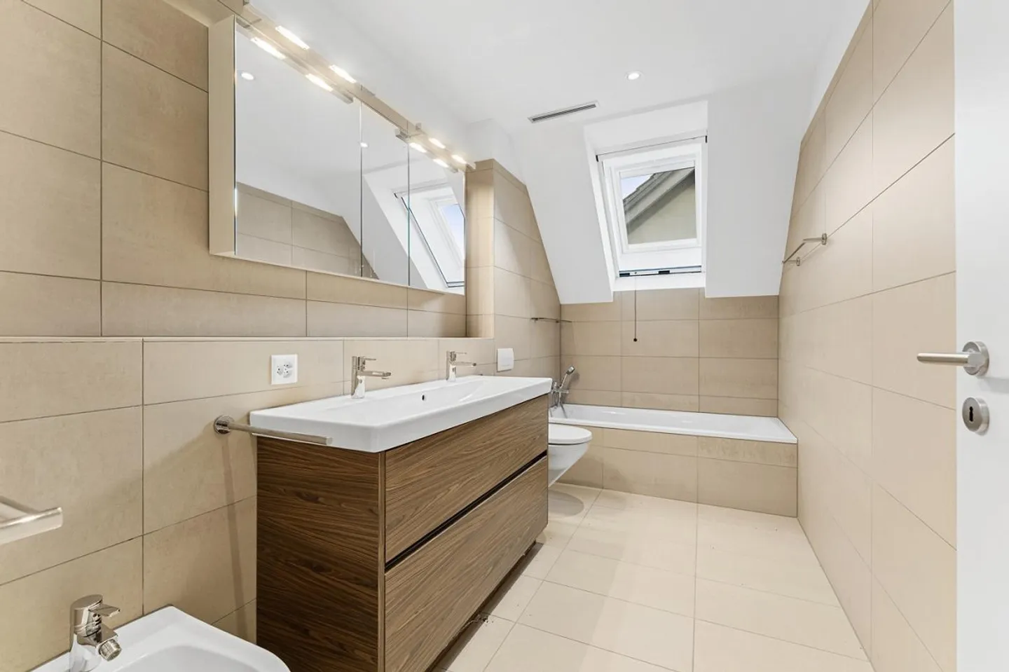 Bella appartamento di 4.5 stanze al 2° piano in un ambiente rurale - Foto 18 di 26