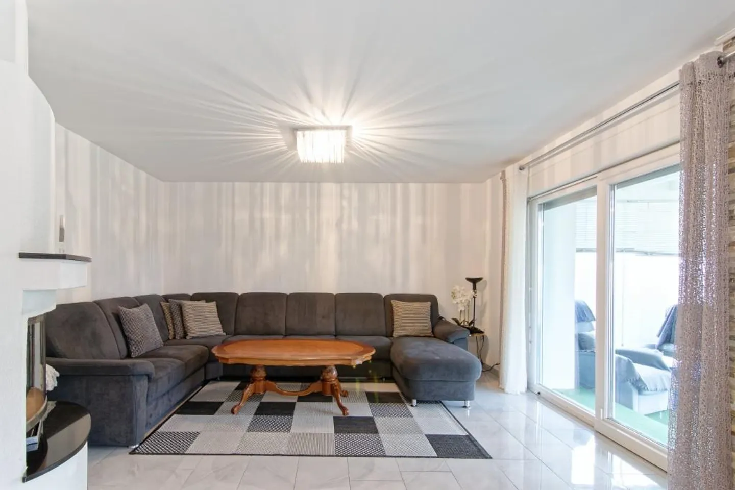 Maison individuelle de 4,5 pièces rénovée - Photo 3 sur 10