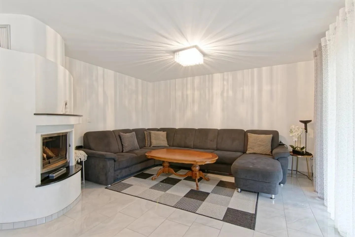 Maison individuelle de 4,5 pièces rénovée - Photo 4 sur 10