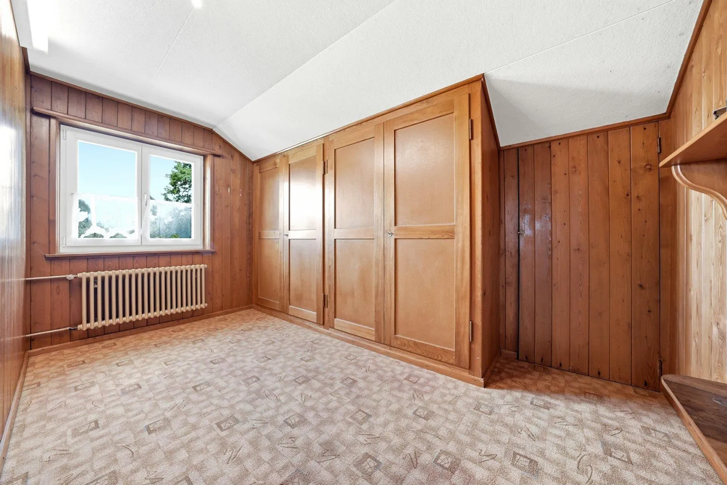 Charming Single Family Home - Photo 10 of 13