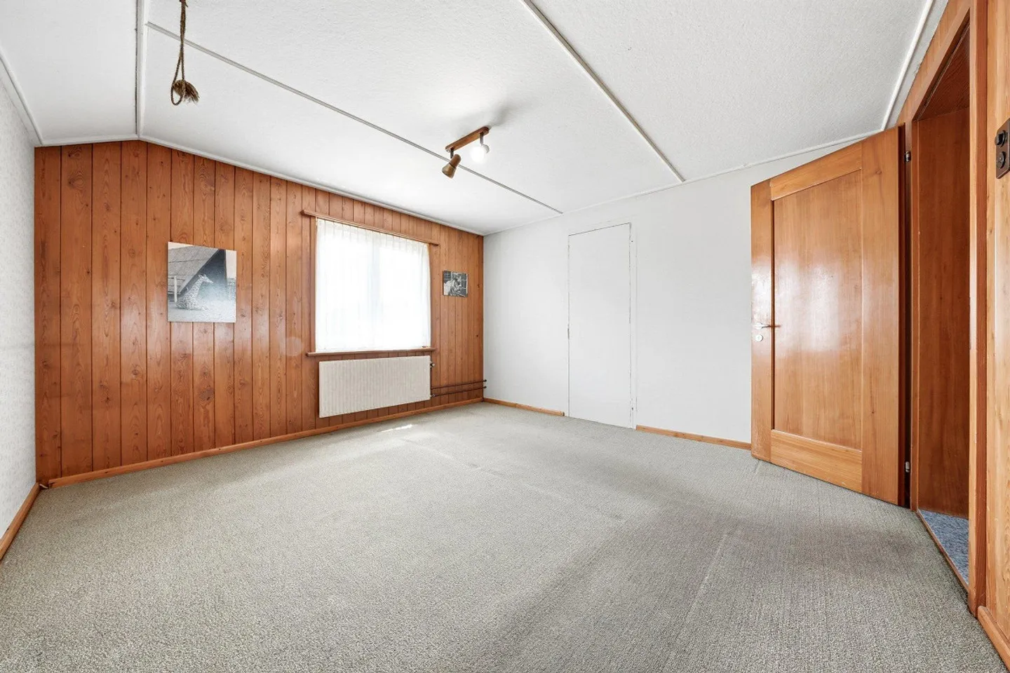 Charming Single Family Home - Photo 11 of 13