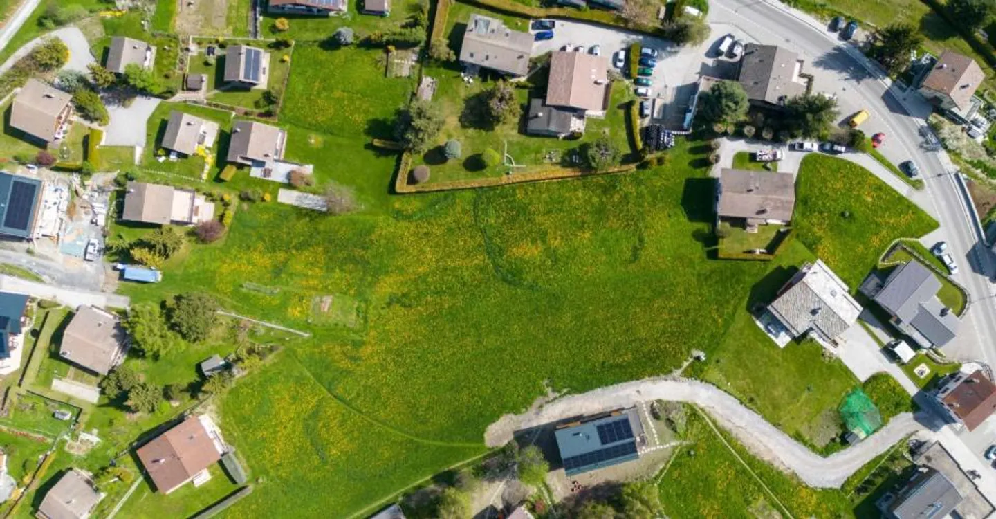 Magnifico terreno edificabile con vista - Foto 7 di 12