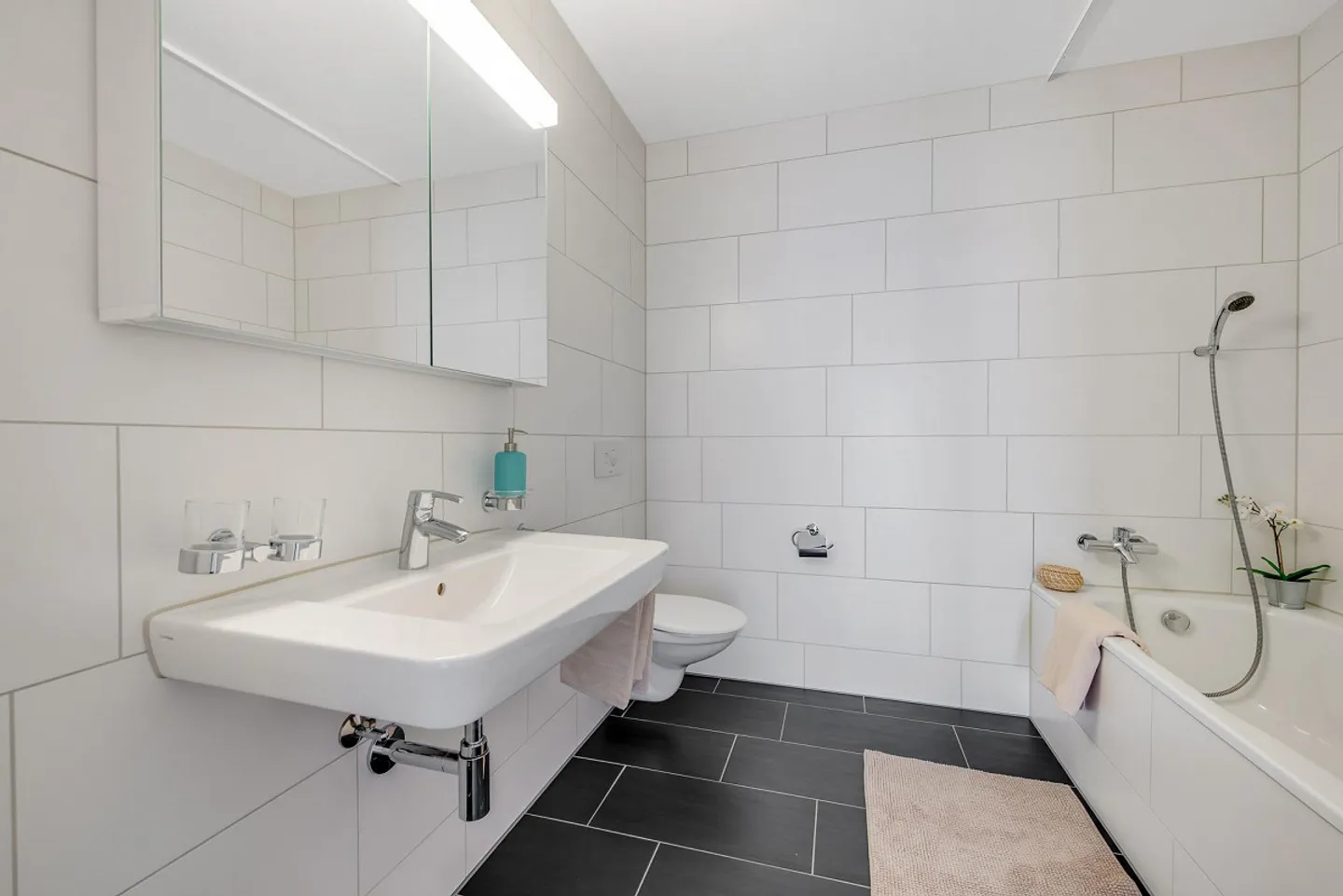 Wo Raum auf Stil trifft - Ihre 4.5-Zimmer-Erdgeschoss-Oase in Melli... - Photo 12 of 13