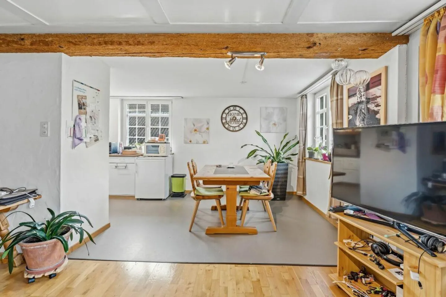 Living in a historic timber-framed house - charming & spacious - Photo 17 of 28