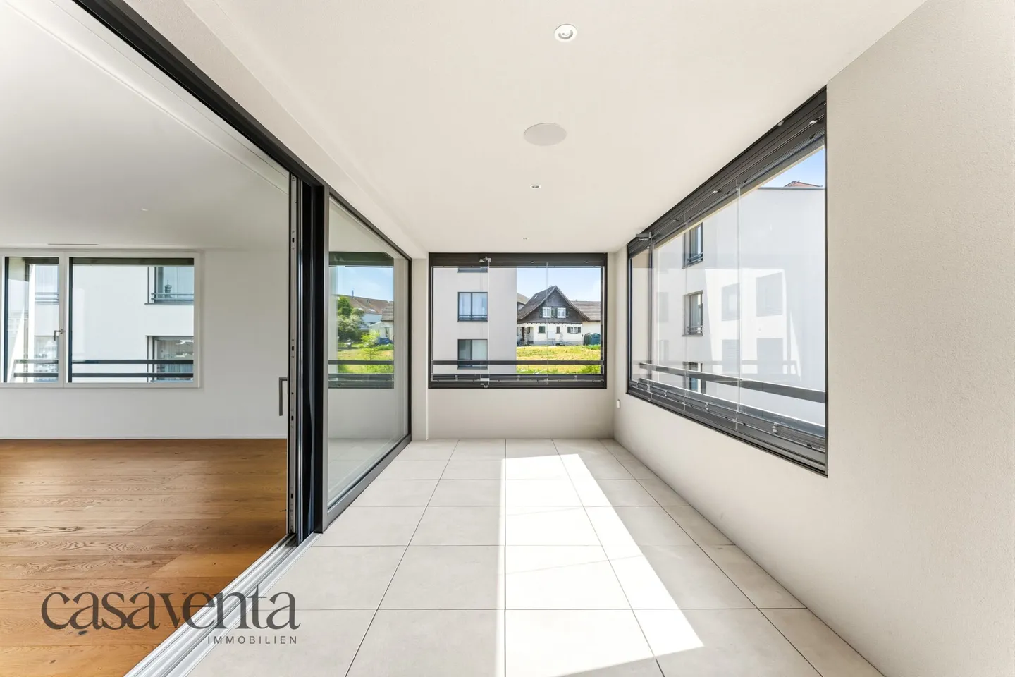 Appartement penthouse exclusif avec une vue imprenable sur la vieille ville de Beromünster - Photo 10 sur 31